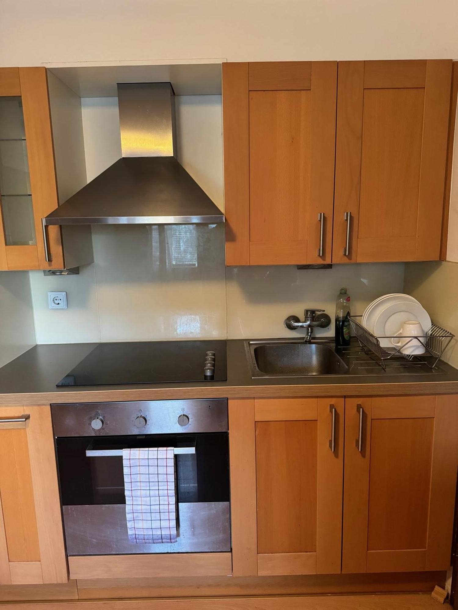 Ferienhaus 2 Bedrooms, 2 Baths House With A Living An Upstairs Reception Rea