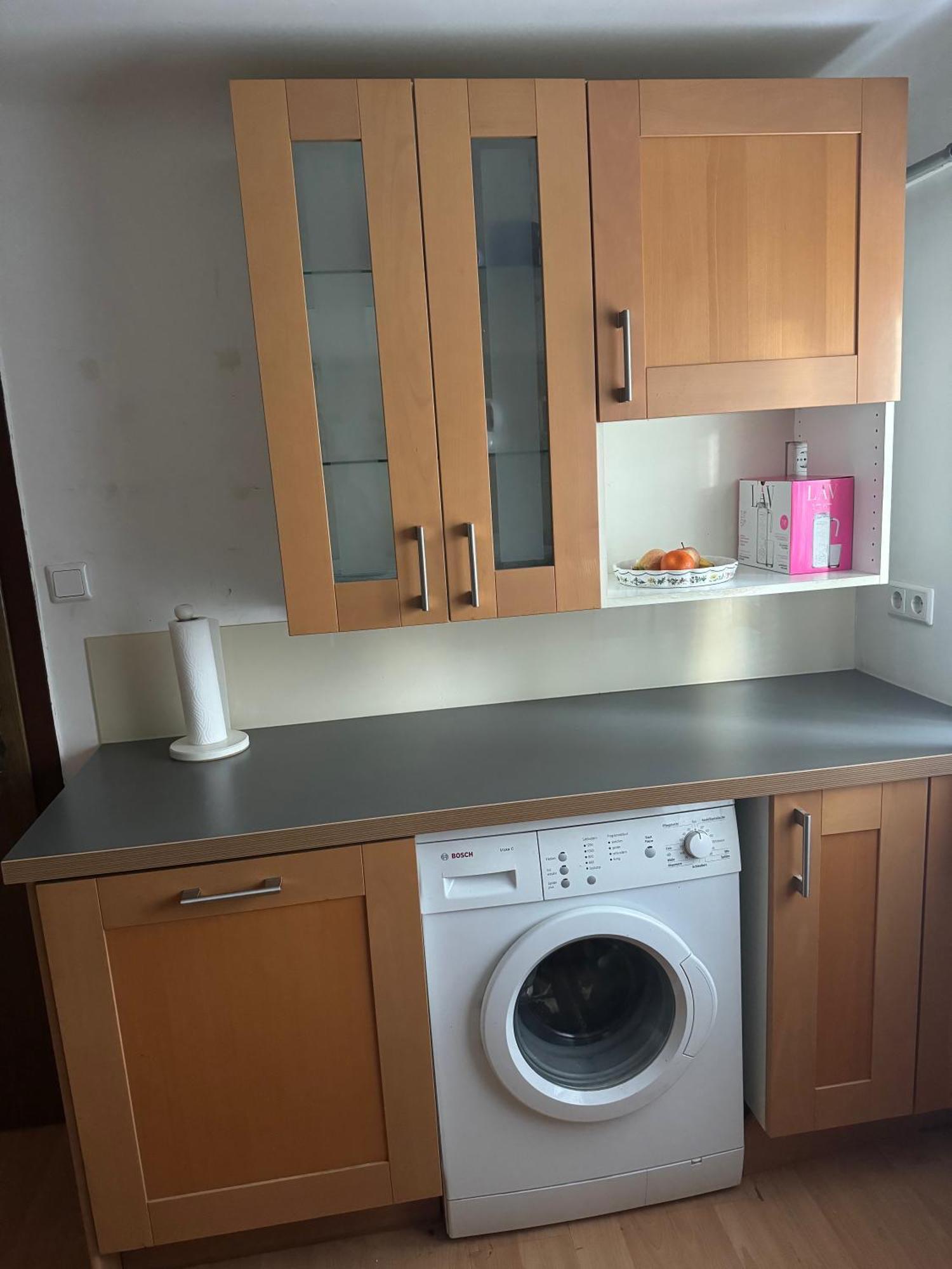 Ferienhaus 2 Bedrooms, 2 Baths House With A Living An Upstairs Reception Rea *